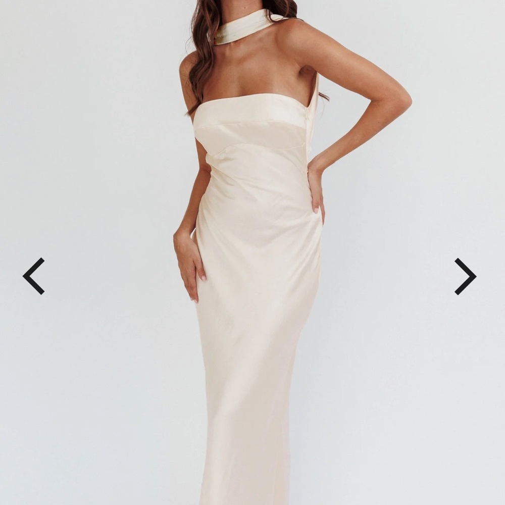 NEW Selfie Leslie Elegant Cream Strapless Dress